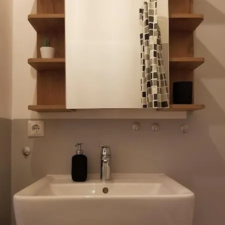 Appartement Modernes In Bester Altstadtlage 31qm